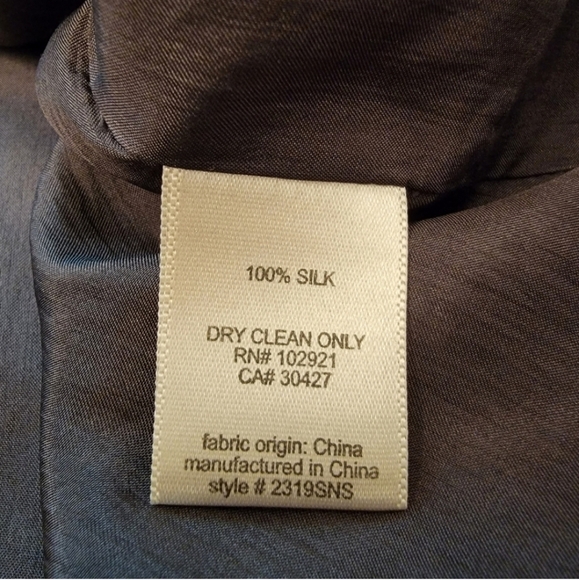 Erica Davies Zip Front Silk Cami Tank Shirt Size 8 NWT Gray & Black Geometric - Picture 15 of 16